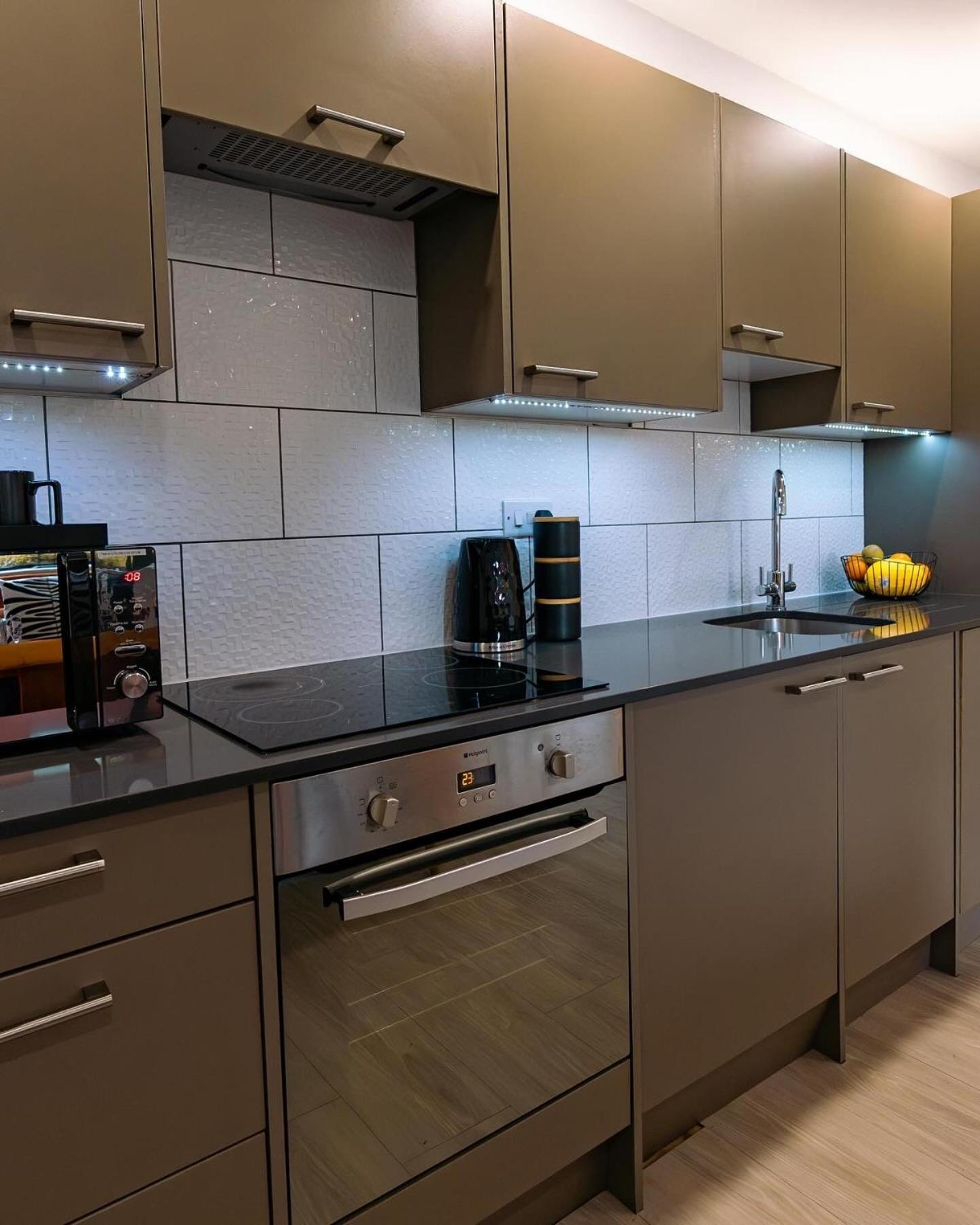 Modern Centre Apartment *